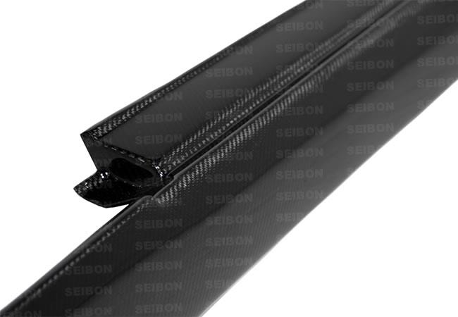 Seibon 09-10 Nissan GTR R35 OEm Style Carbon Fiber Side Skirts