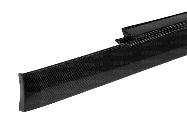 Seibon 09-10 Nissan GTR R35 OEm Style Carbon Fiber Side Skirts